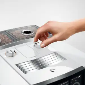 SoMe_J8-twin_det_Di-Wh_grinder-reg_1200x1200px_en (Copy).jpg
