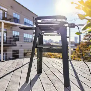Grill-elektryczny-Weber-Lumin-Compact-black-wstand-91010879 (1).jpg